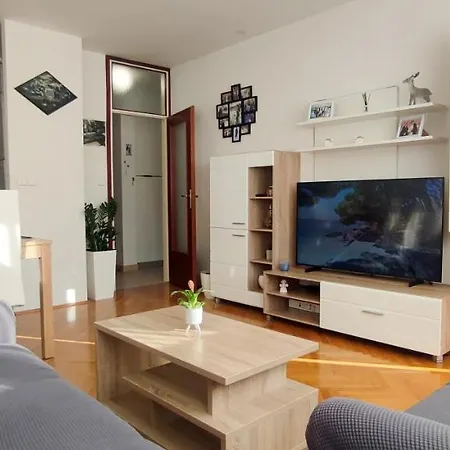 Nikolic Apartment