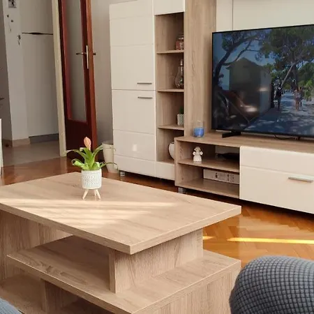 Nikolic Apartment Makarska